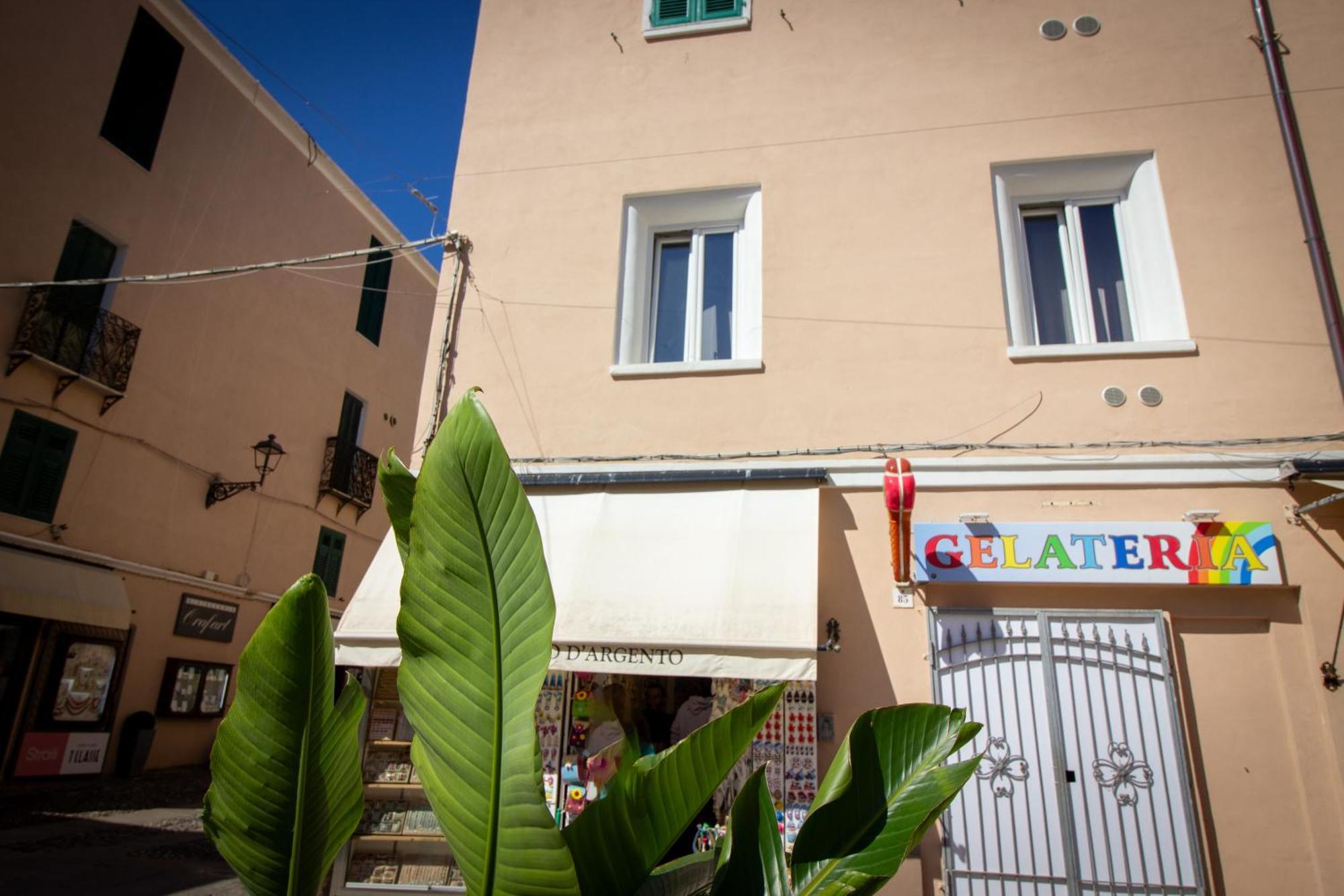 Alghero Appartamento In Centro Casa Ferret Exterior photo